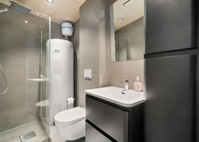 The Double Date I Architectural Gem Apartment Bergen